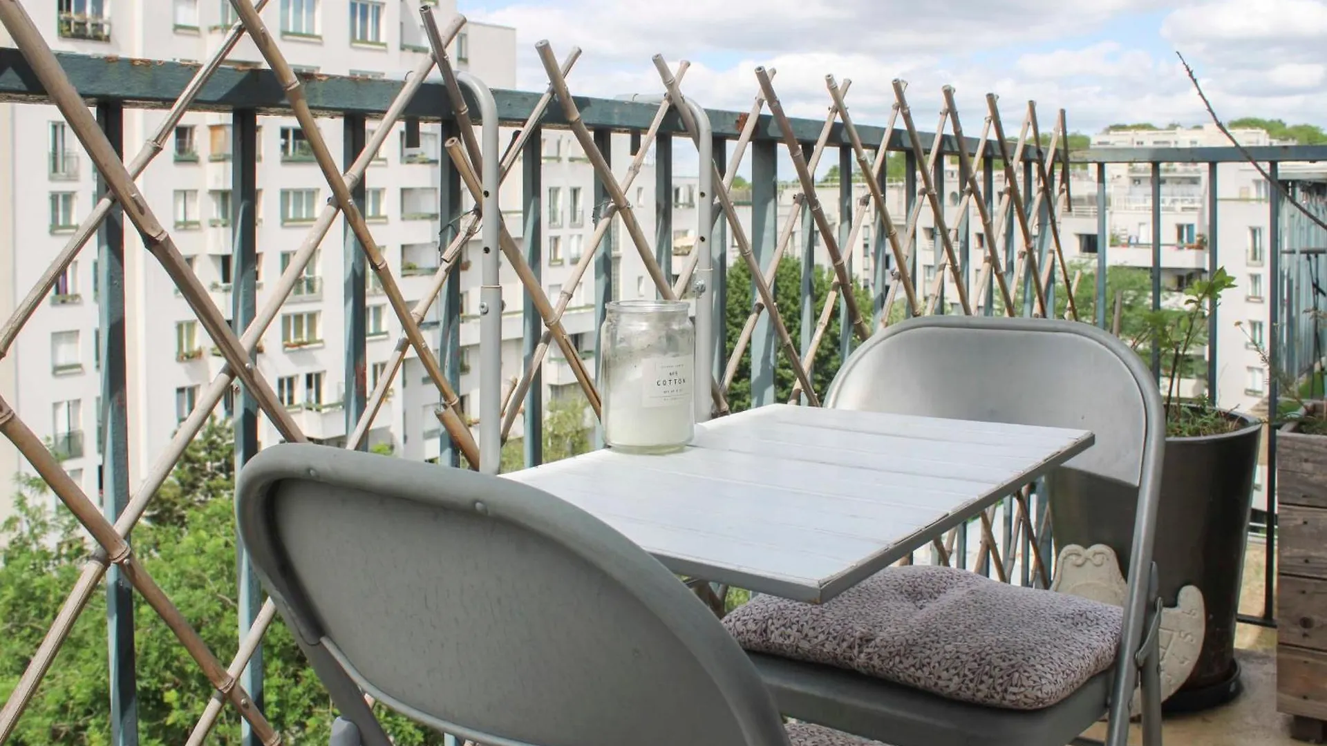 Through Apartment - Place De La Reunion Paris